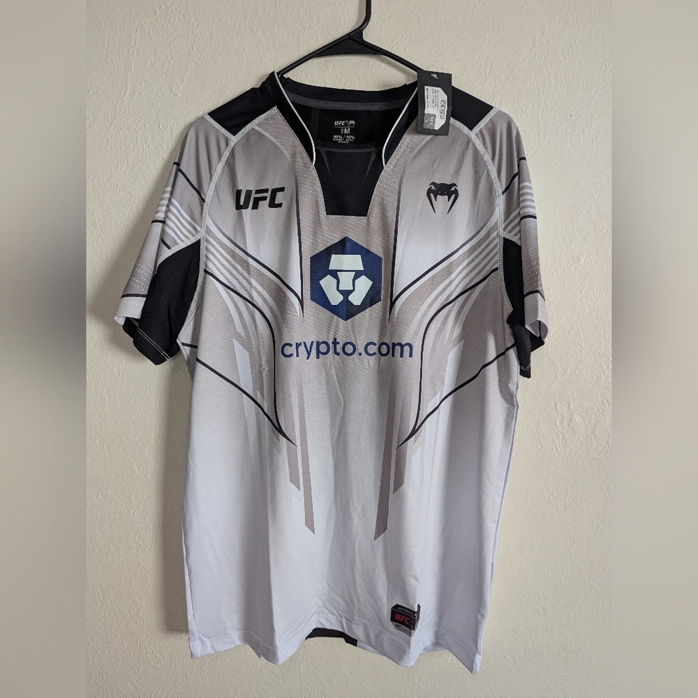 NWT UFC Venum Authentic Fight Night 2.0 Walkout Jersey White Men's Size M